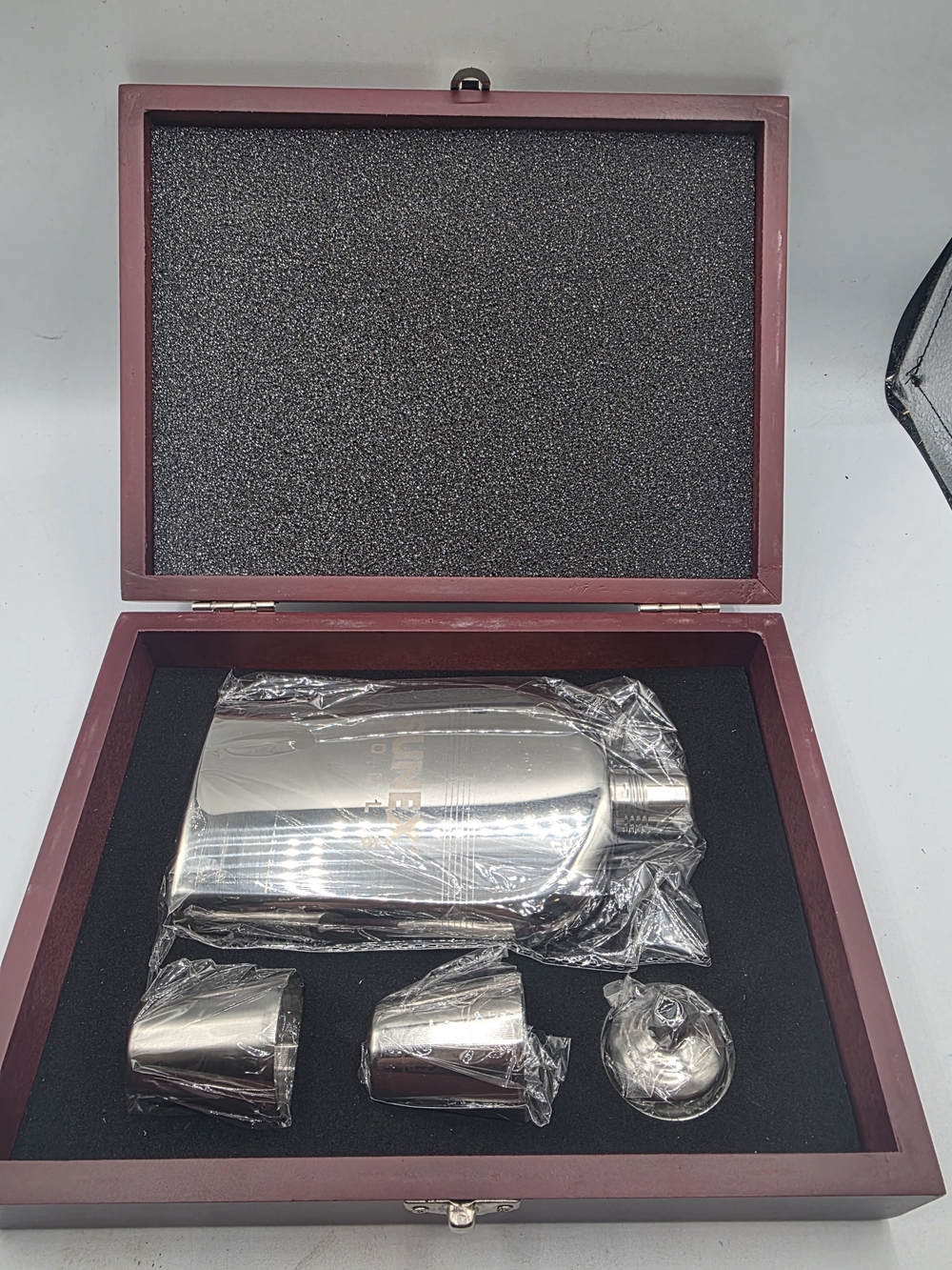 Sunex Tools Stainless Steel Flask Gift Set - Silver